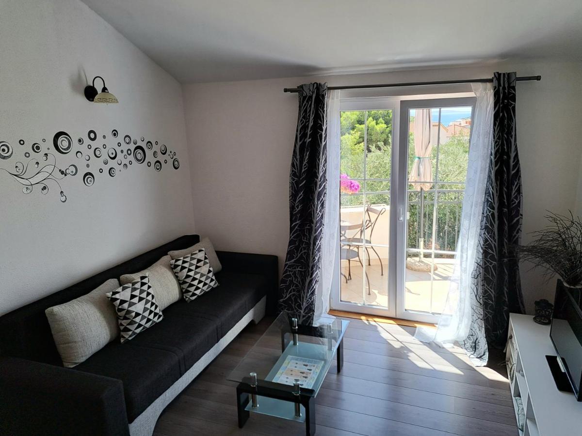 Apartment Oaza Mira Tribunj  Exterior photo